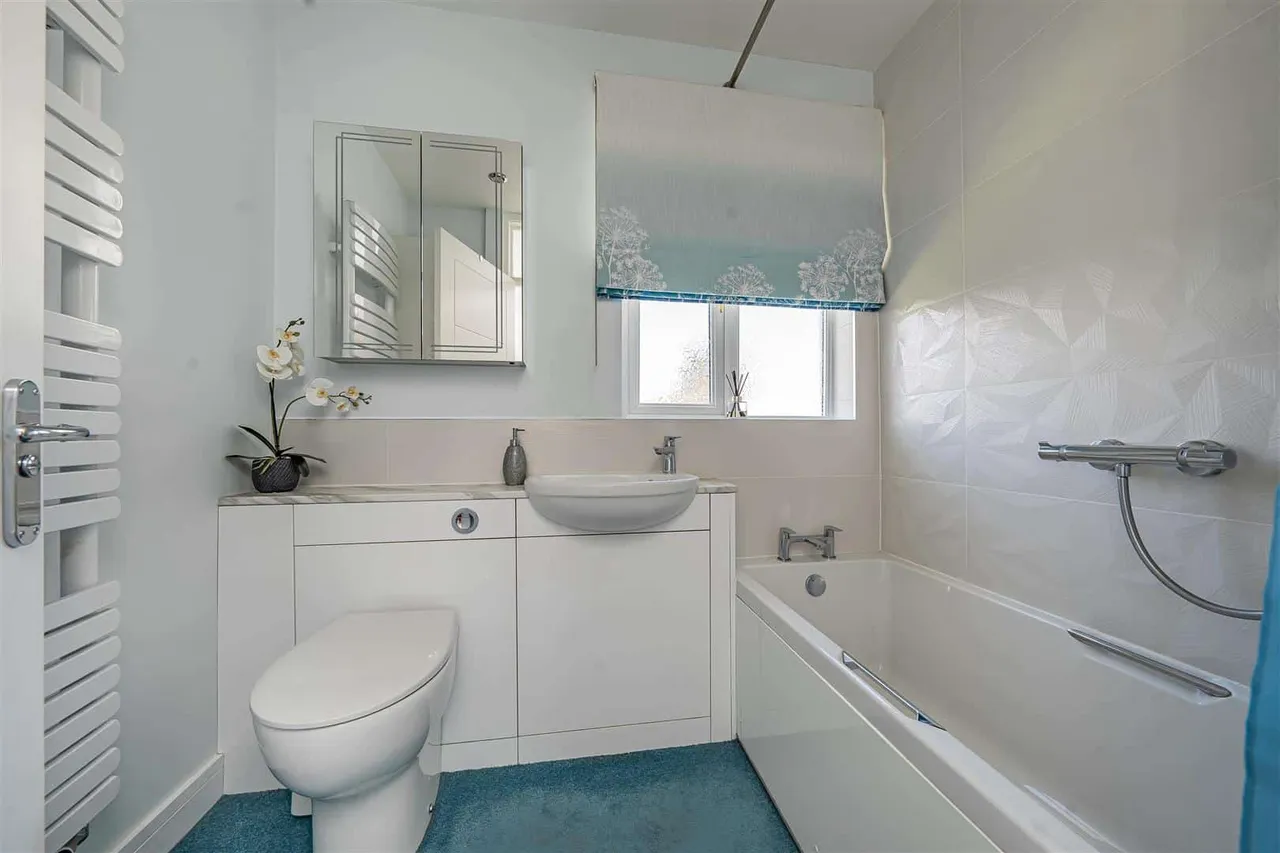 Princess Avenue, Windsor, SL4 3LX, photo 11