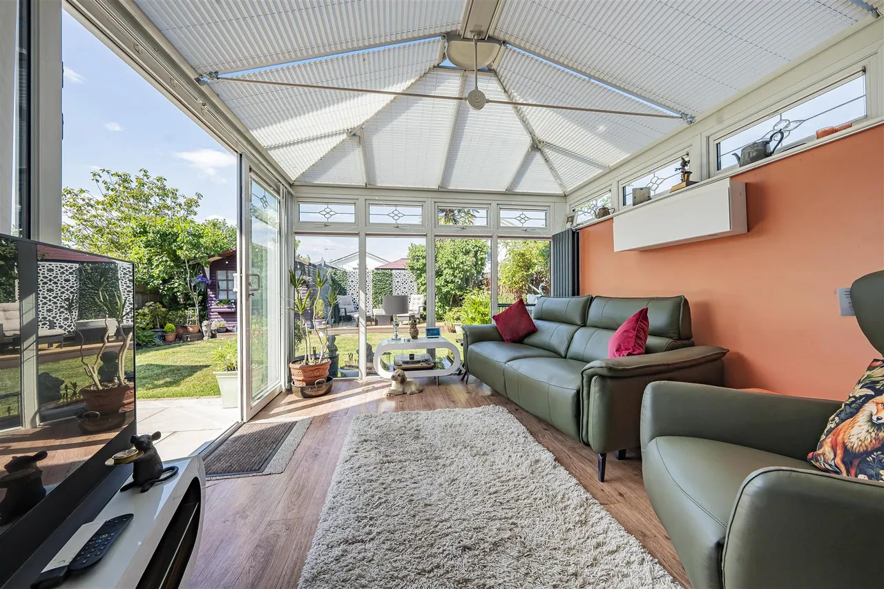 Princess Avenue, Windsor, SL4 3LX, photo 6