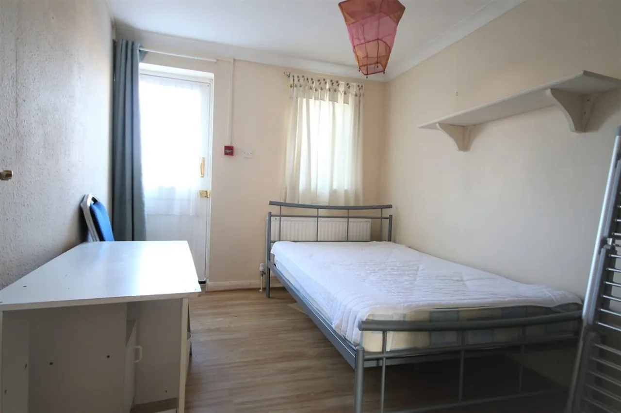 Regency Place, Canterbury, photo 3