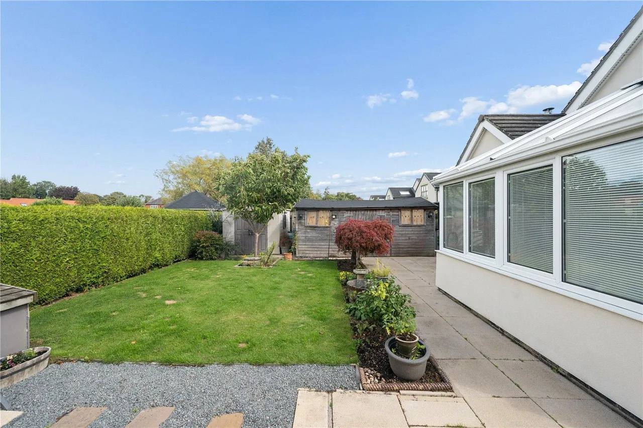 Carrfield Road, Barwick in Elmet, photo 23