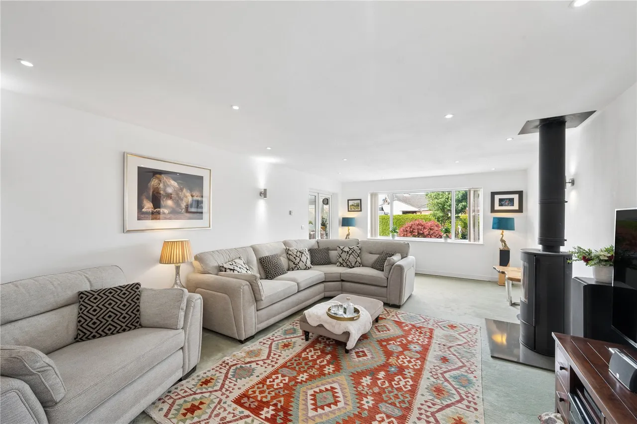 Carrfield Road, Barwick in Elmet, photo 2