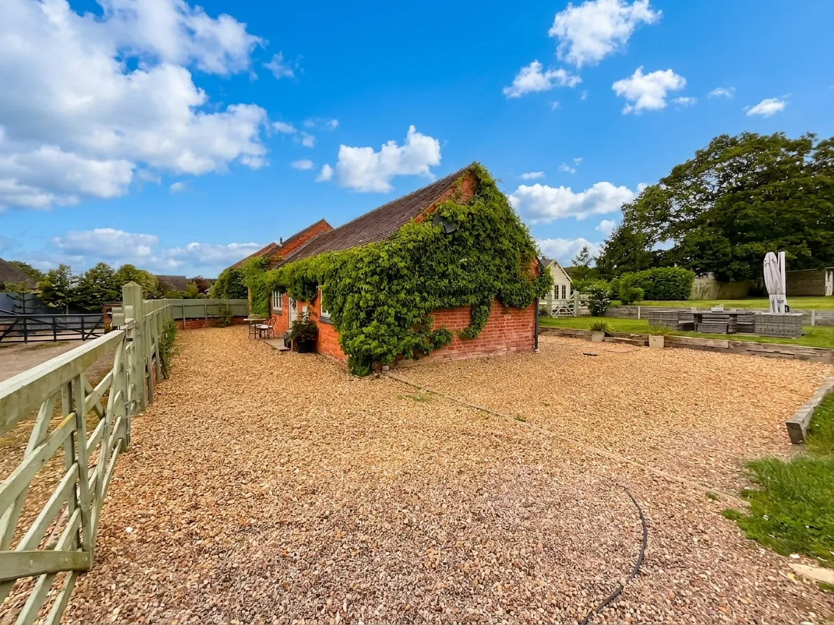 Farrow Barn, Grindley, ST18, photo 35