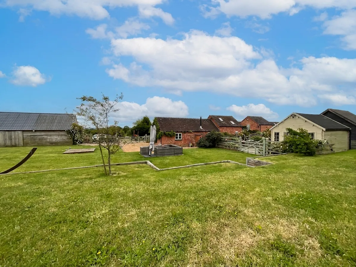 Farrow Barn, Grindley, ST18, photo 27