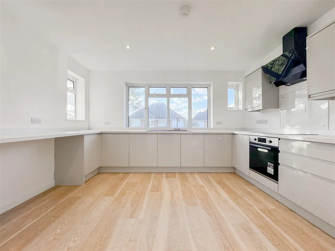 The Mead, Bexhill-On-Sea, TN39 3TP, photo 7