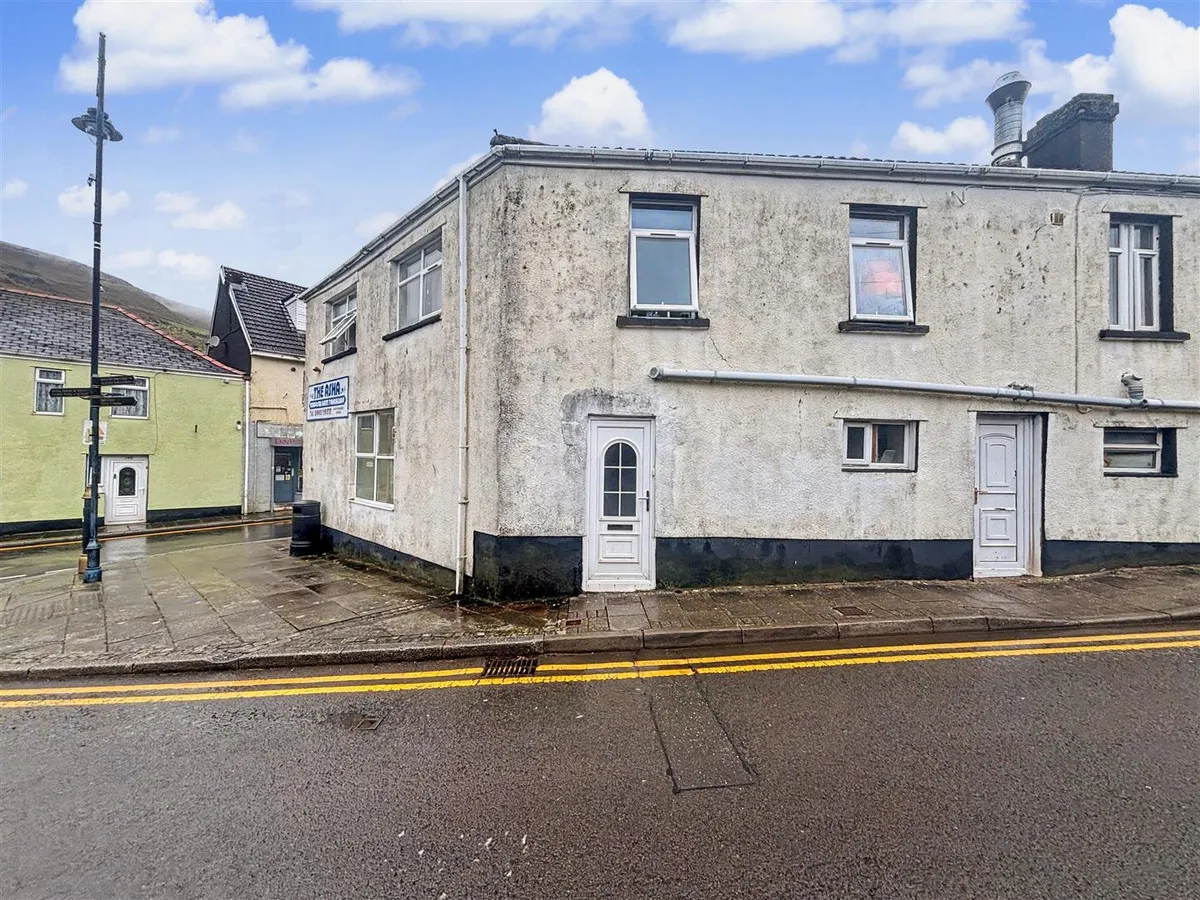 High Street, Abertillery, NP13, photo 4