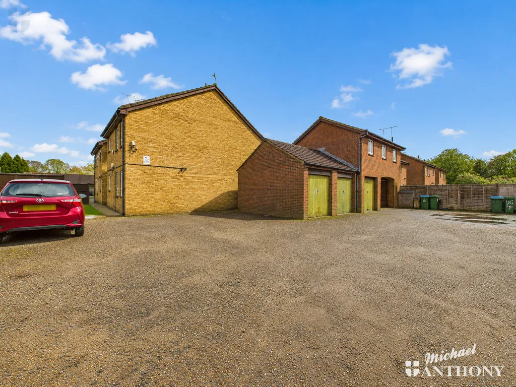 Grasslands, Aylesbury, HP20 1XE, photo 6