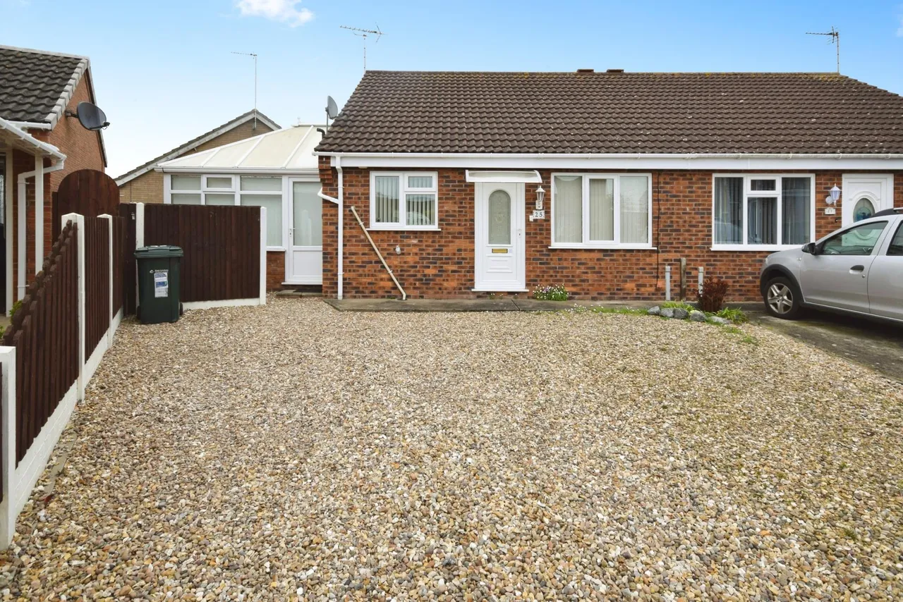 2 bed house for sale, Parkers Close, Burgh Le Marsh, PE24