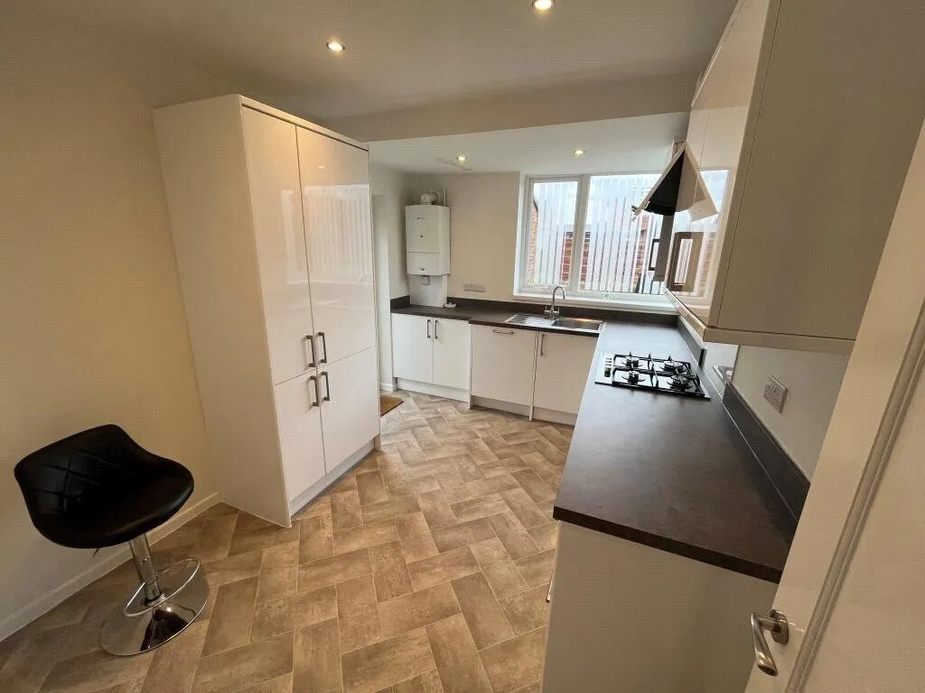 Beech Road, Sutton Weaver, Runcorn, Cheshire, WA7, photo 2