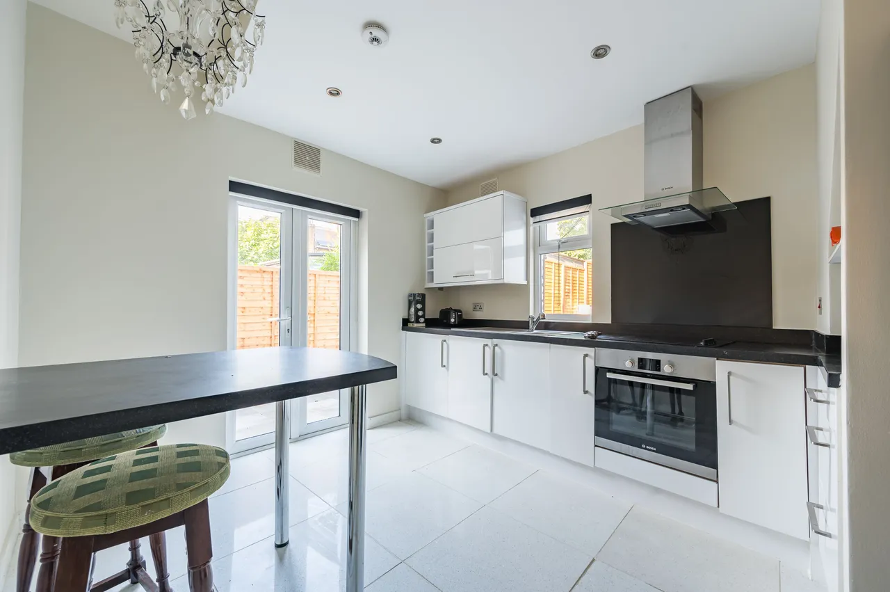 141 Blackshaw Road, London, photo 6