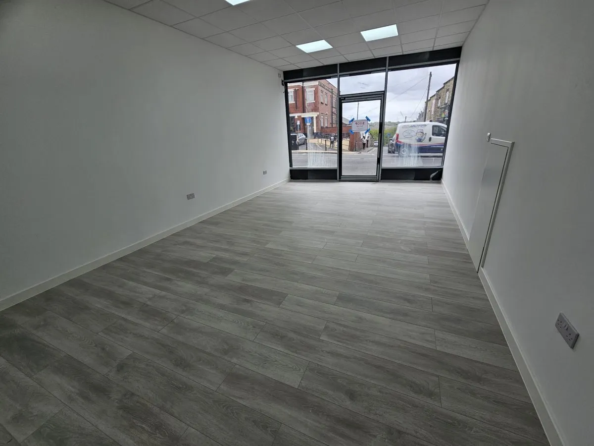 High Street, Wombwell, photo 6