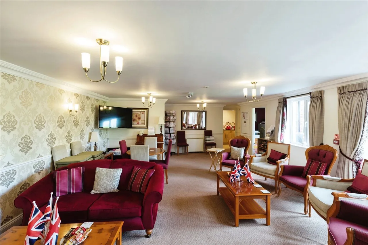 Hamlet Lodge, Heathville Road, Gloucester, Gloucestershire, GL1, photo 11