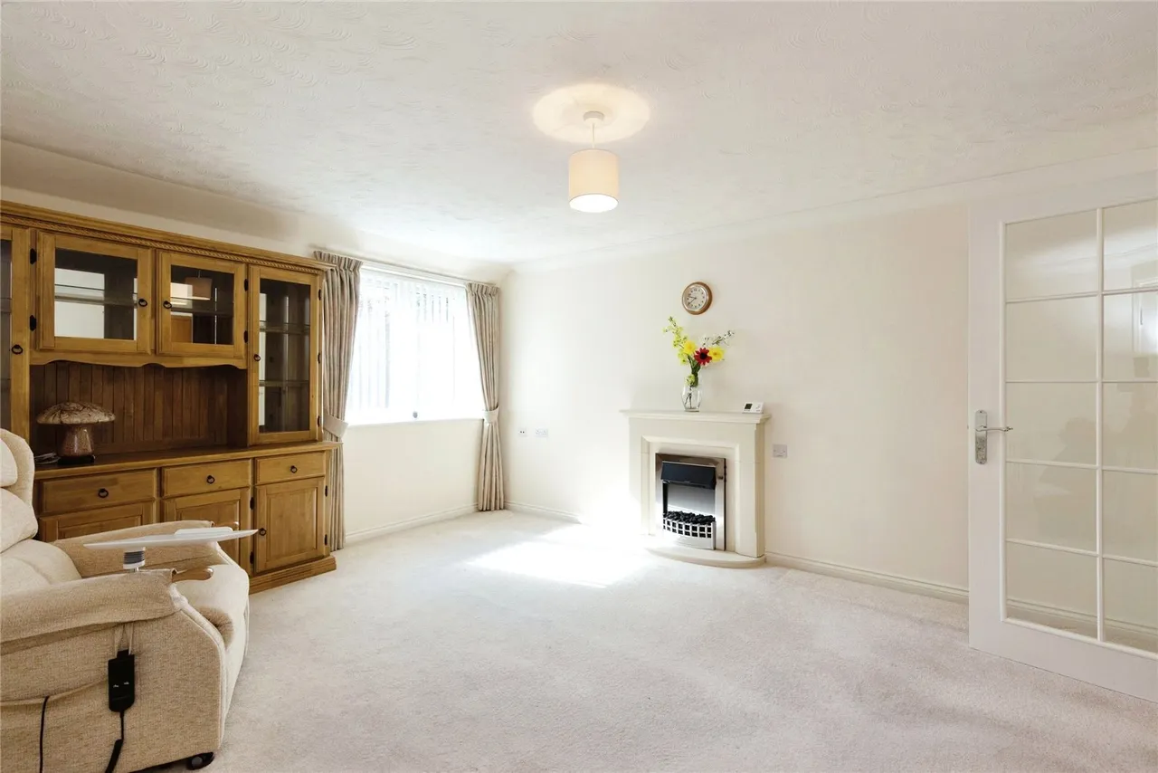Hamlet Lodge, Heathville Road, Gloucester, Gloucestershire, GL1, photo 5