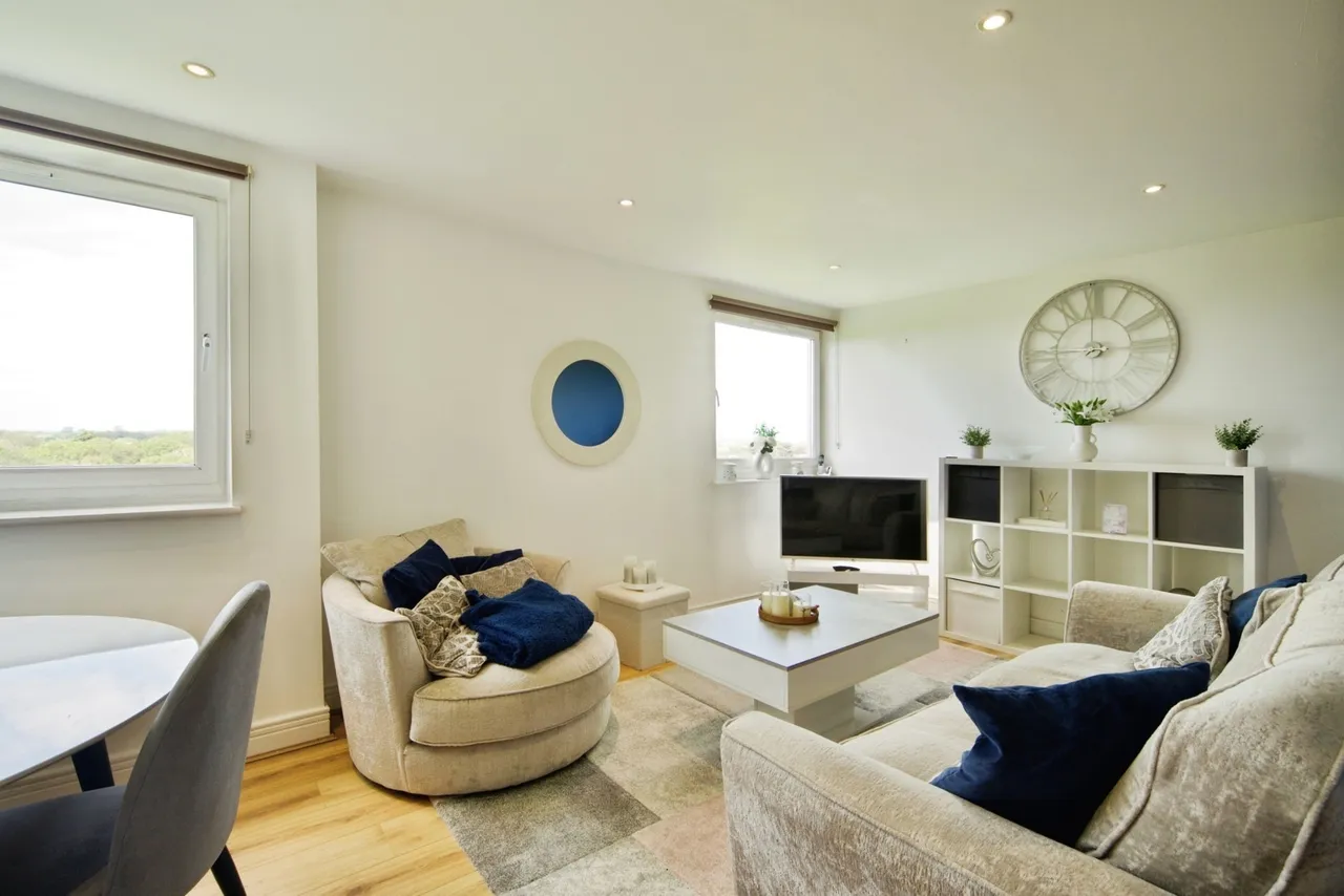 Belgrave Road, London, E11, photo 2