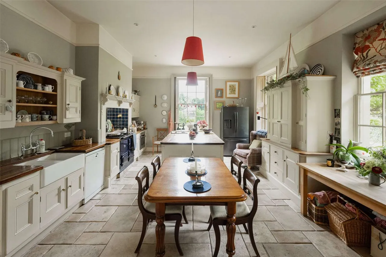 High Bungay Road, Loddon, Norwich, Norfolk, NR14 6JT, photo 2