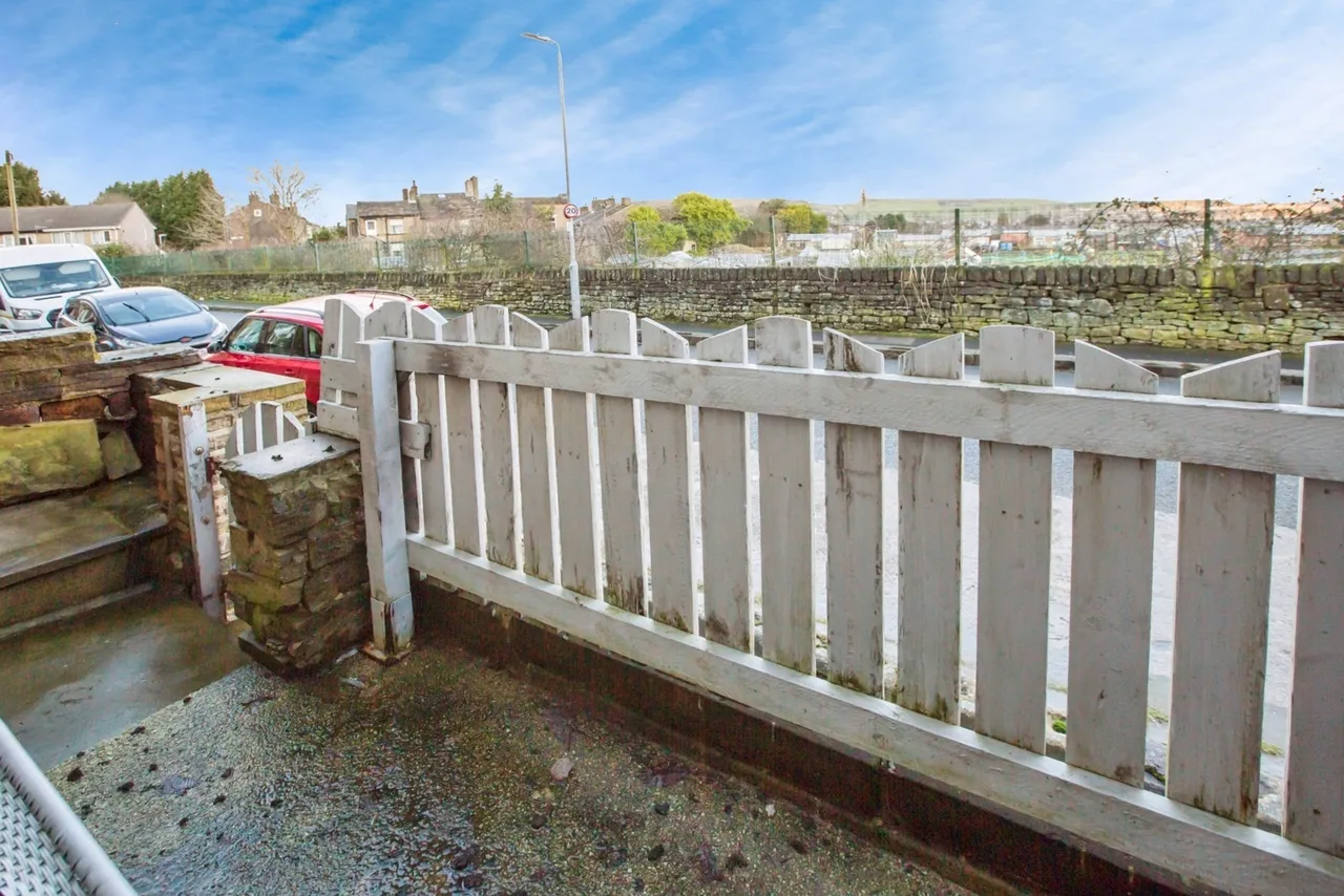 Albert View, Halifax, HX2, photo 10