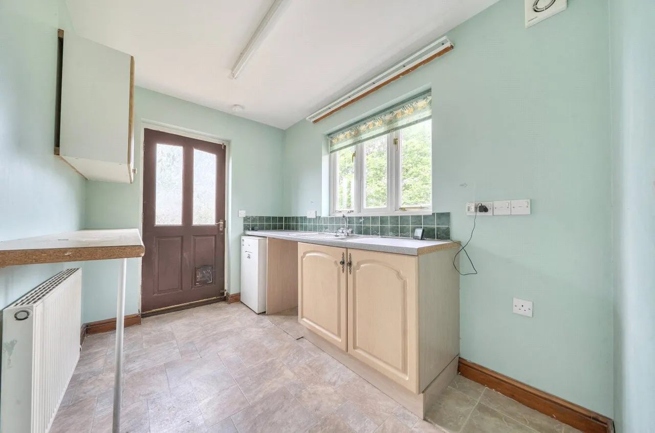 Badgers Green, Crossgates, Llandrindod Wells, Powys, LD1 6RJ, photo 6