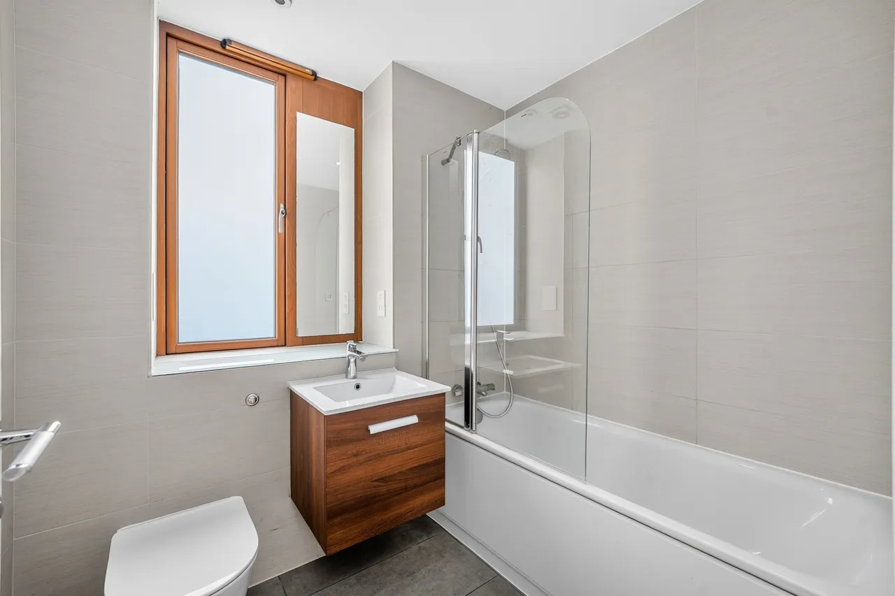 Paragon Mews, Meadow Road, London, SW8, photo 9