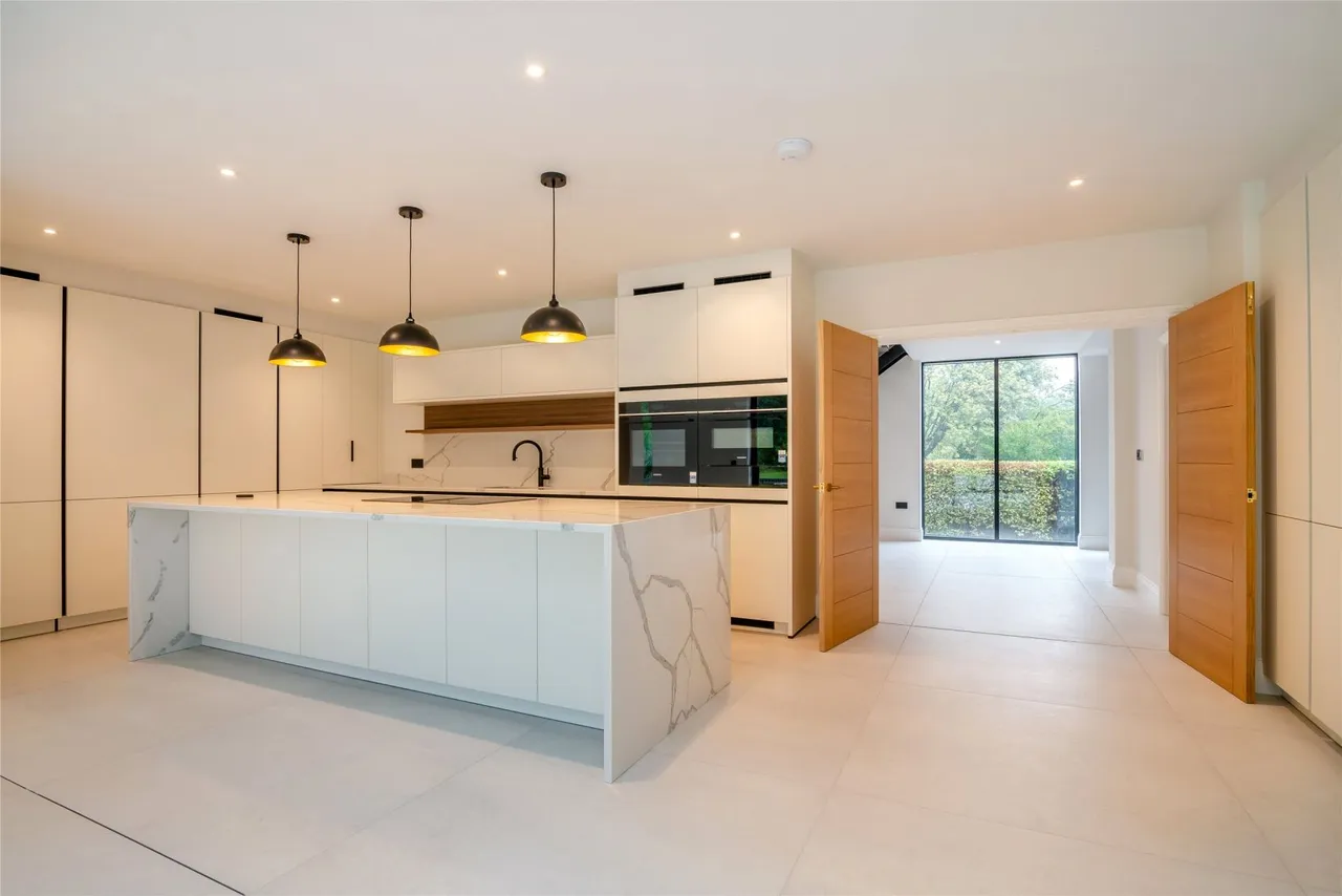 Leadhall Road, Harrogate, North Yorkshire, HG2 9PE, photo 6