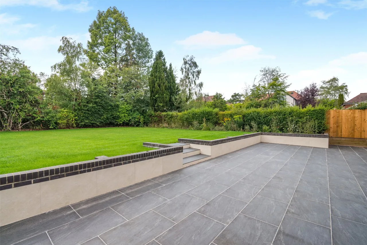 Leadhall Road, Harrogate, North Yorkshire, HG2 9PE, photo 11