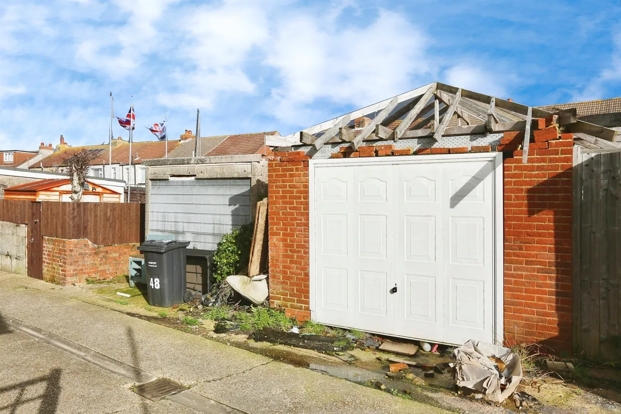 Grange Crescent, Gosport, PO12, photo 12