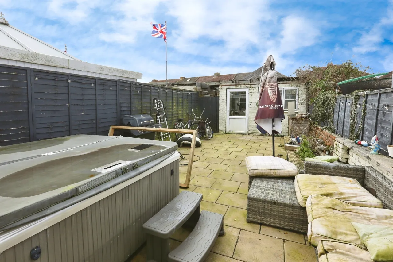 Grange Crescent, Gosport, PO12, photo 7