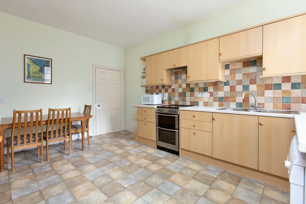 Hillworth Road, Devizes, SN10, photo 8