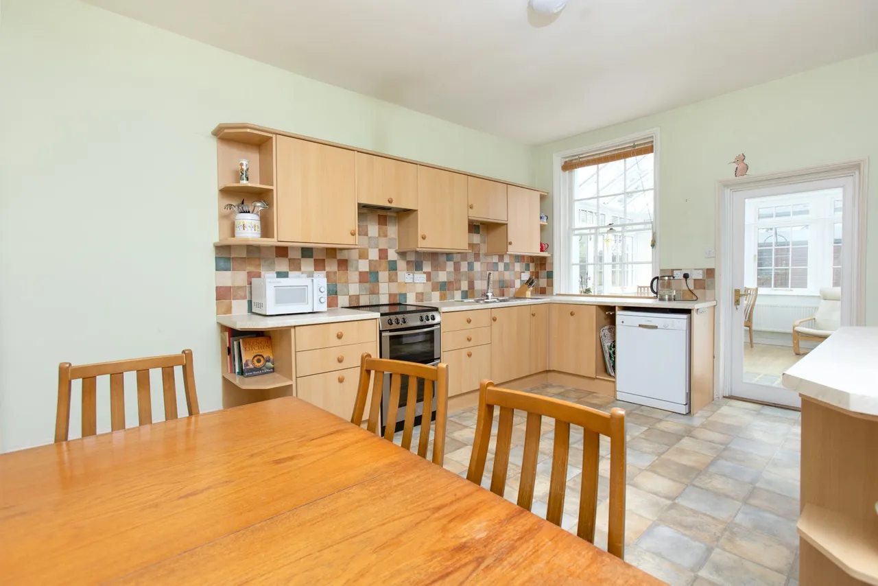 Hillworth Road, Devizes, SN10, photo 32