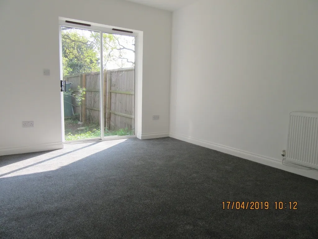 Cherwell Grove, South Ockendon., photo 3