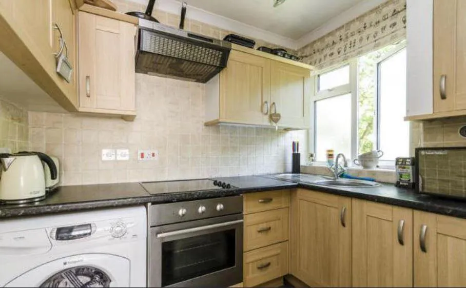 Wrights Hill, SOUTHAMPTON, photo 3