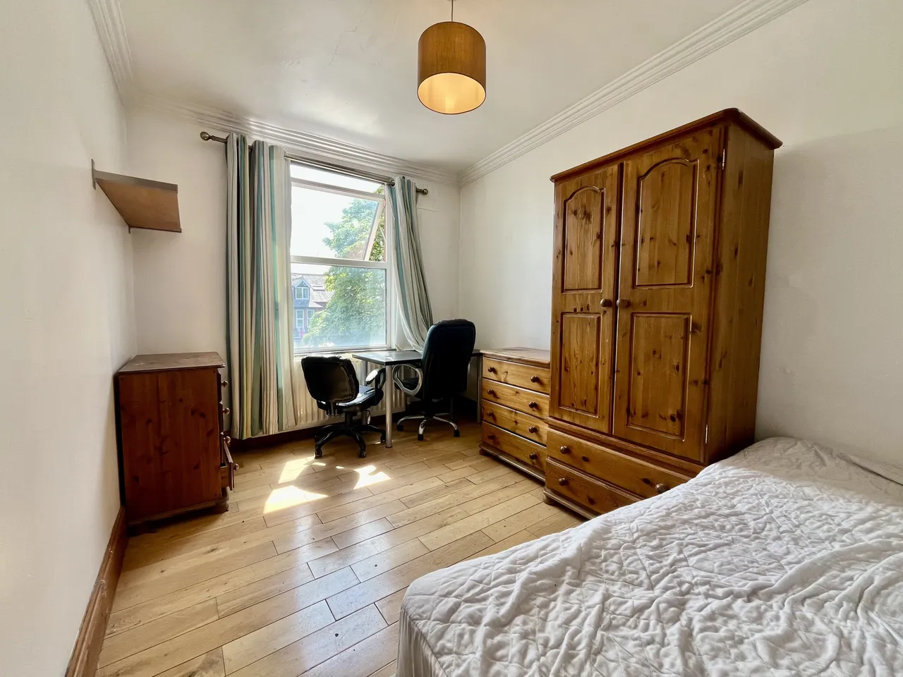 Victoria Road, LEEDS, photo 4