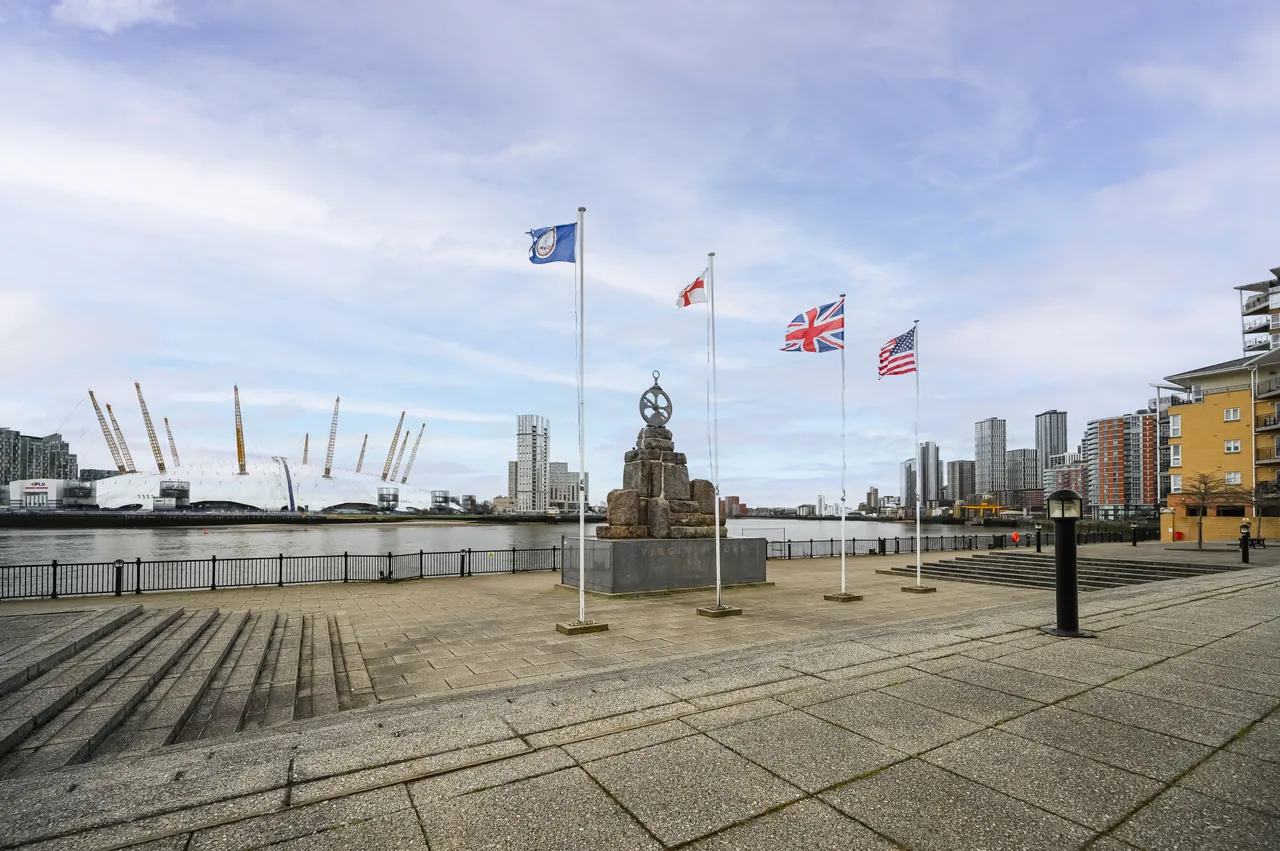 London, E14, photo 15