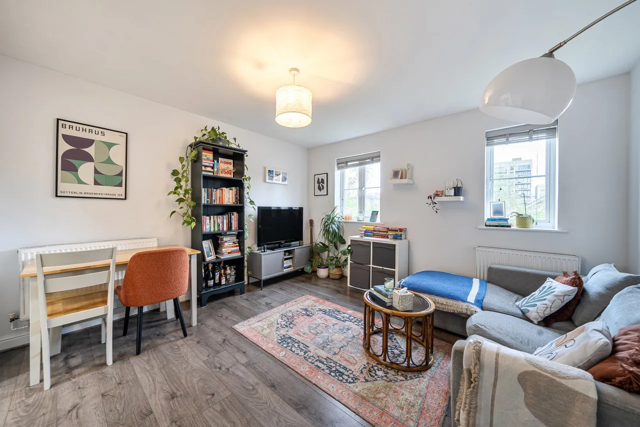 1 bed flat for sale — Kelly Avenue, SE15