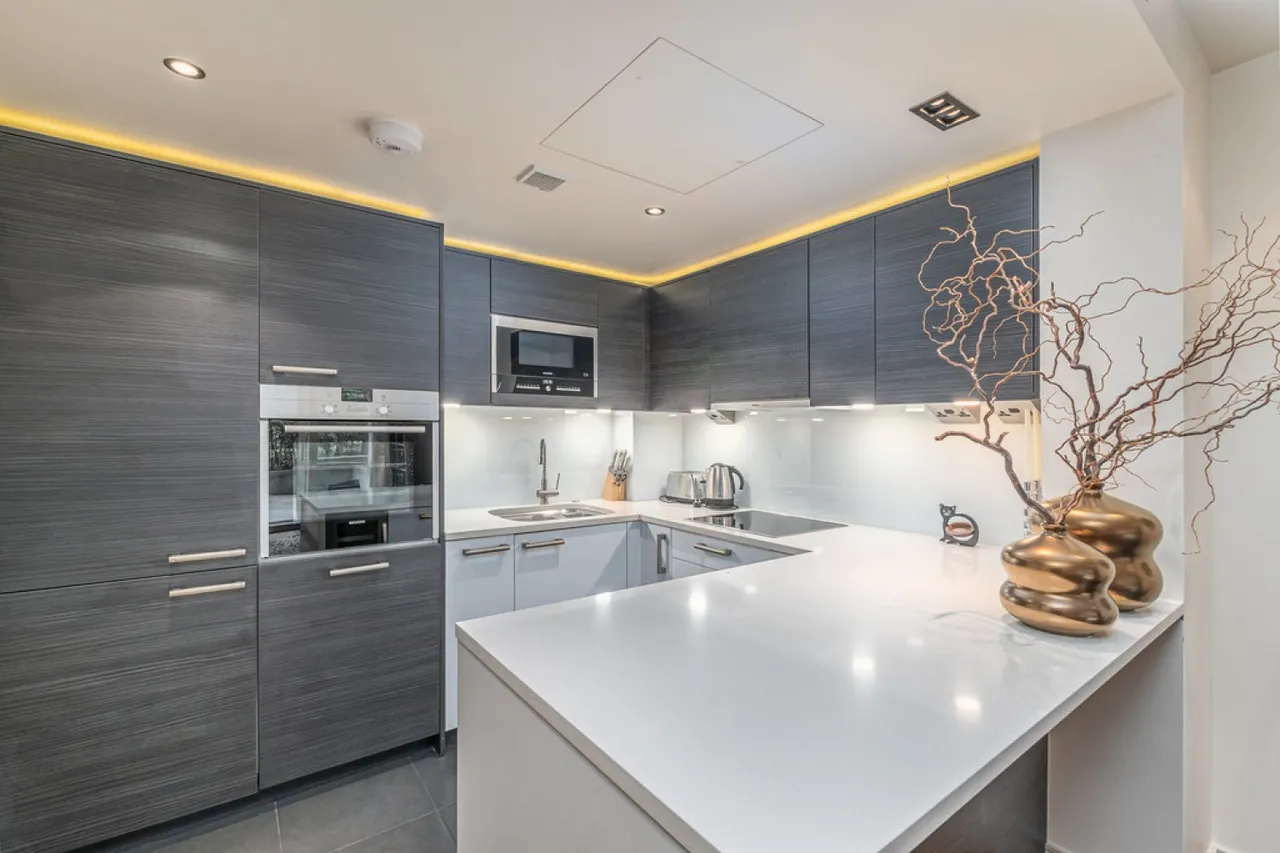 Doulton House, Chelsea Creek, SW6, photo 7