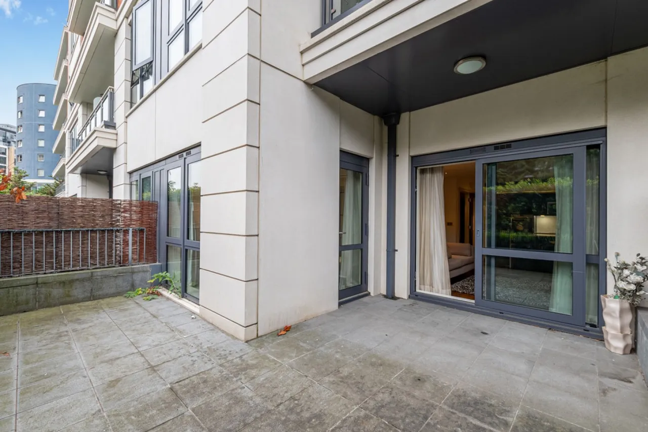 Doulton House, Chelsea Creek, SW6, photo 4