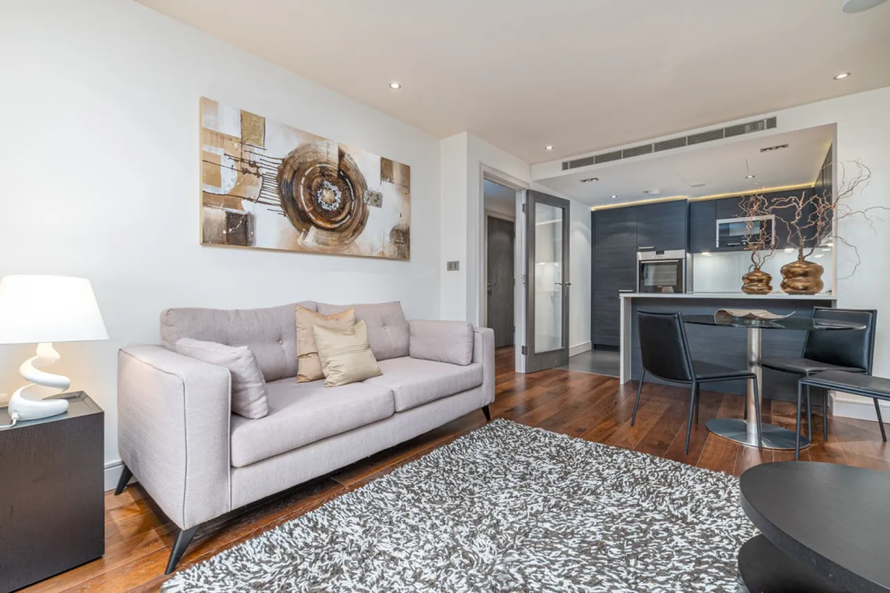 Doulton House, Chelsea Creek, SW6, photo 6