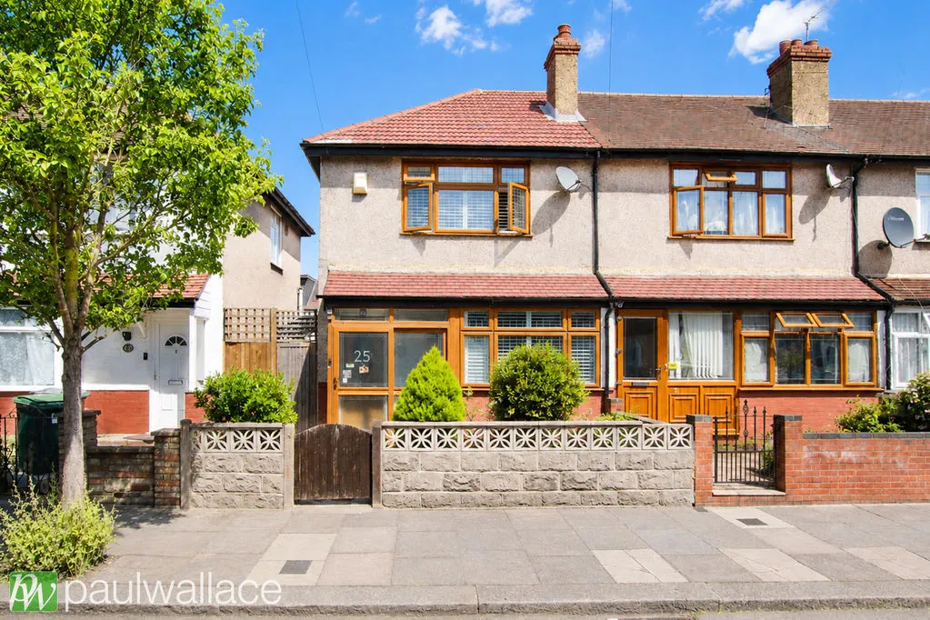 2 bed house for sale, Ingleton Road, London, N18
