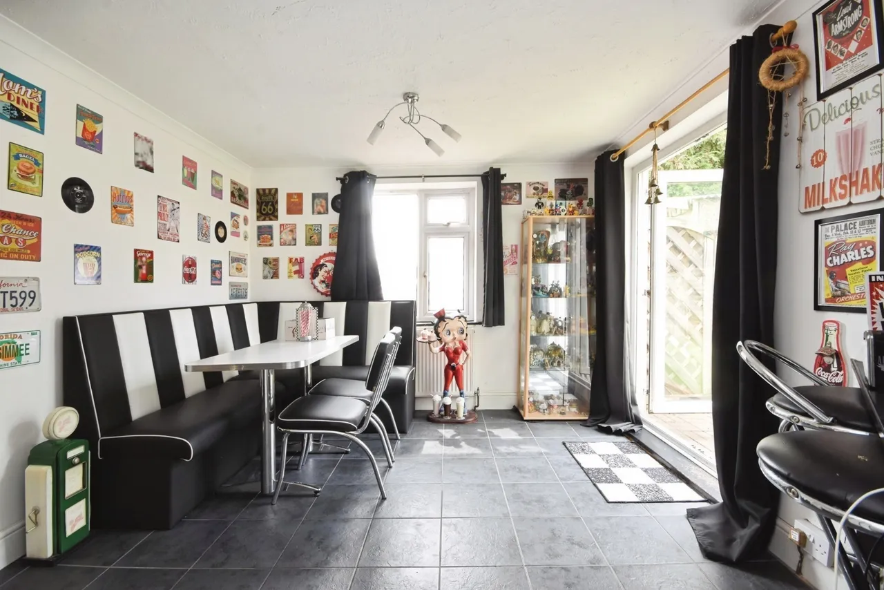 Browning Avenue, SOUTHEND-ON-SEA, Essex, SS2, photo 11