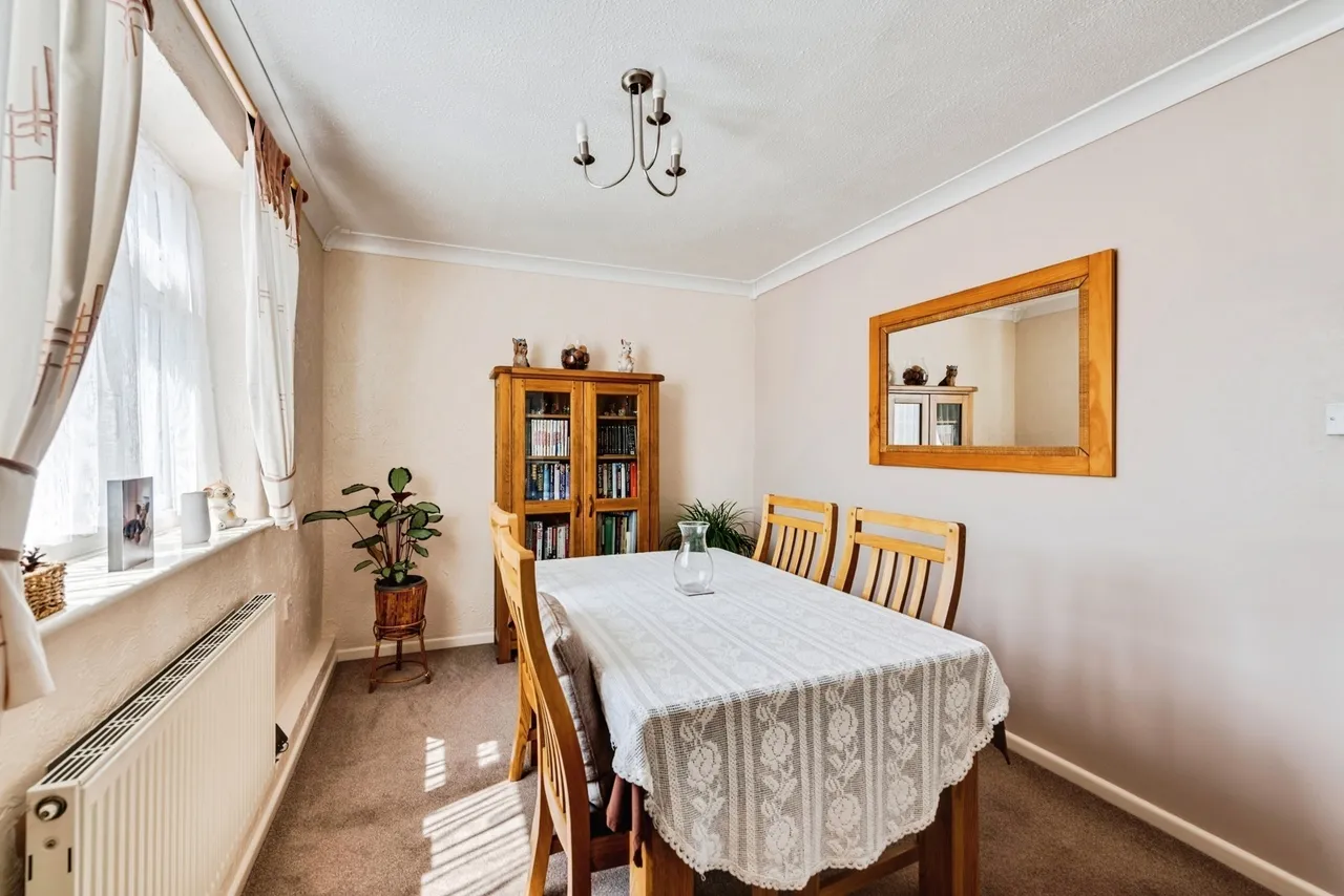 Moredon Road, Swindon, Wiltshire, SN25, photo 8