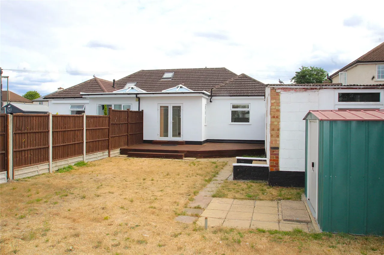 Second Avenue, Walton On Thames, KT12, photo 21