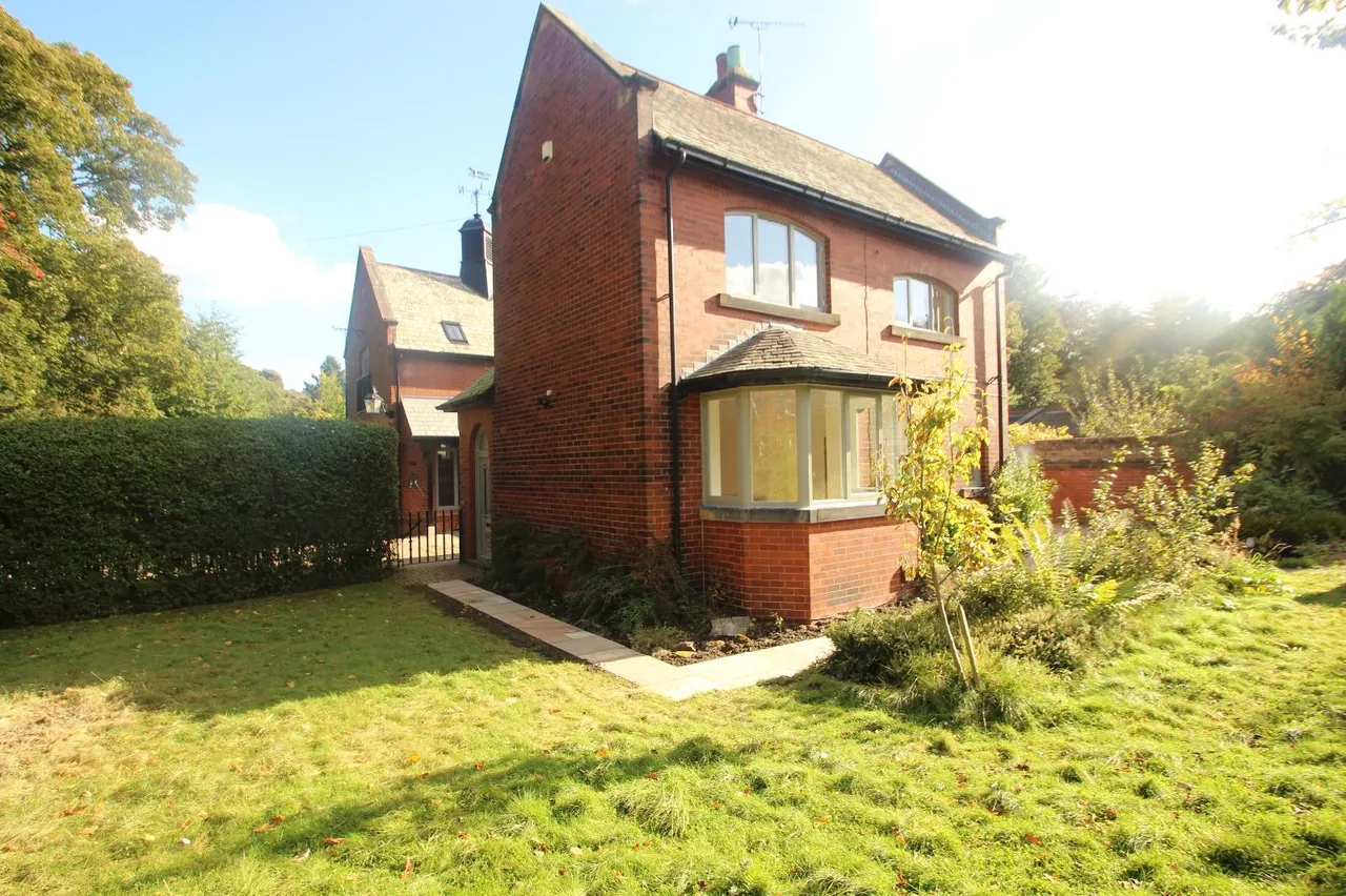 Lidgett Park Avenue, Leeds, LS8, photo 25