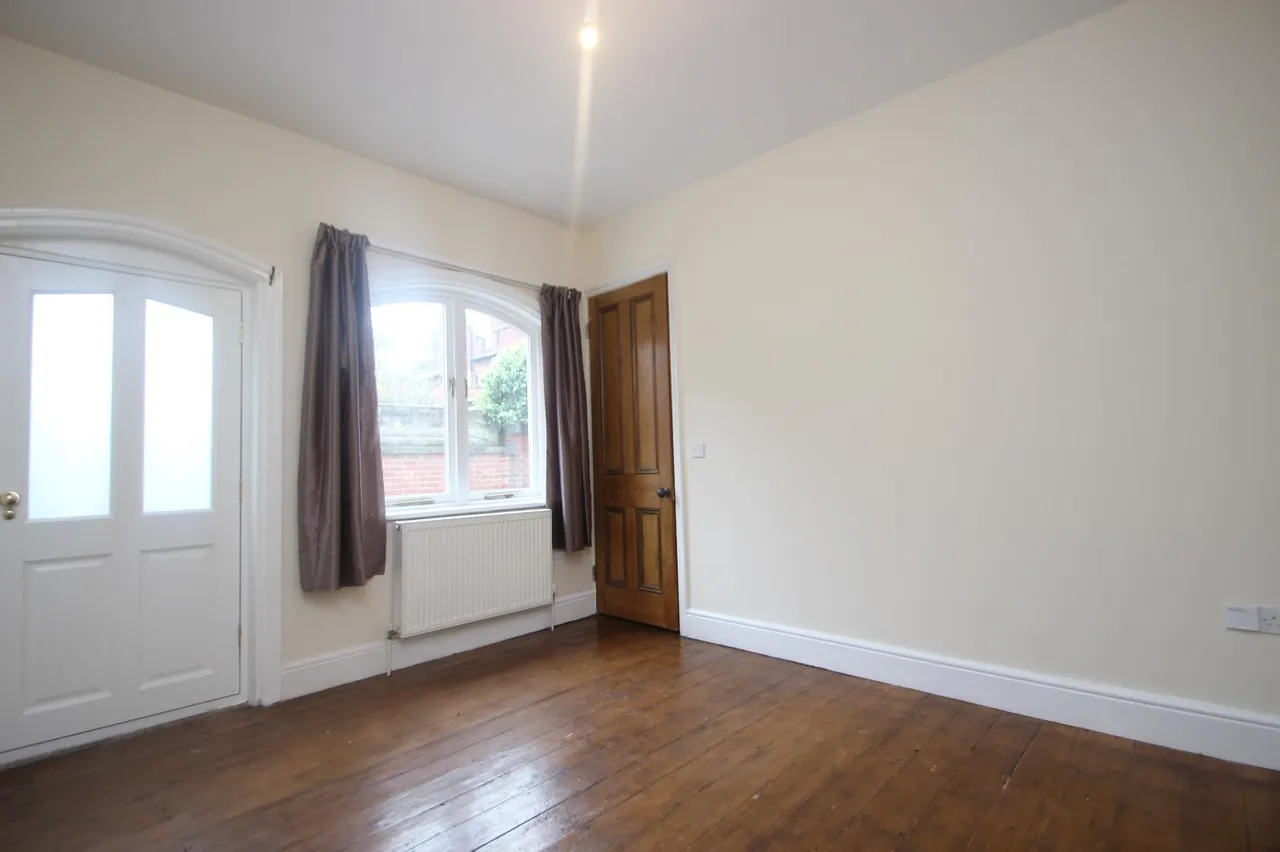 Lidgett Park Avenue, Leeds, LS8, photo 6