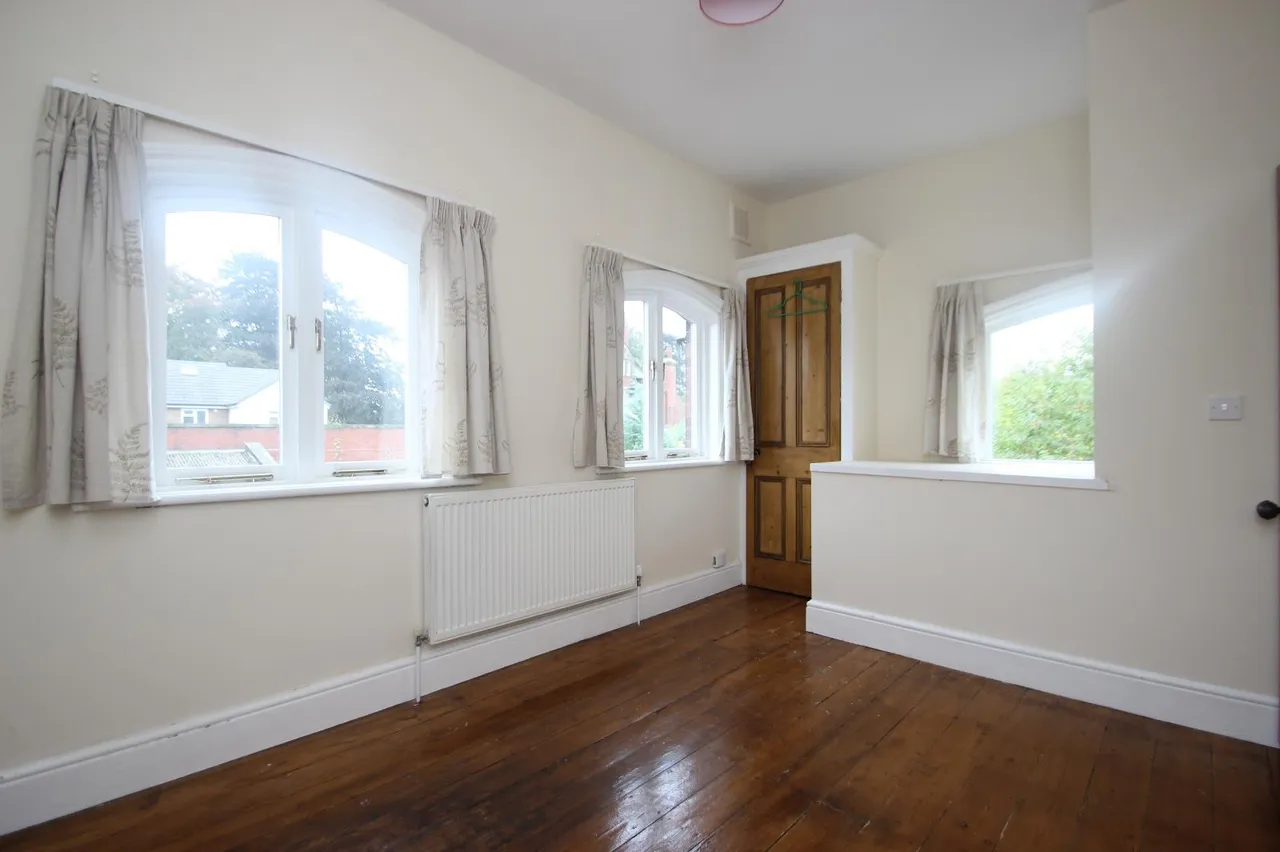 Lidgett Park Avenue, Leeds, LS8, photo 10