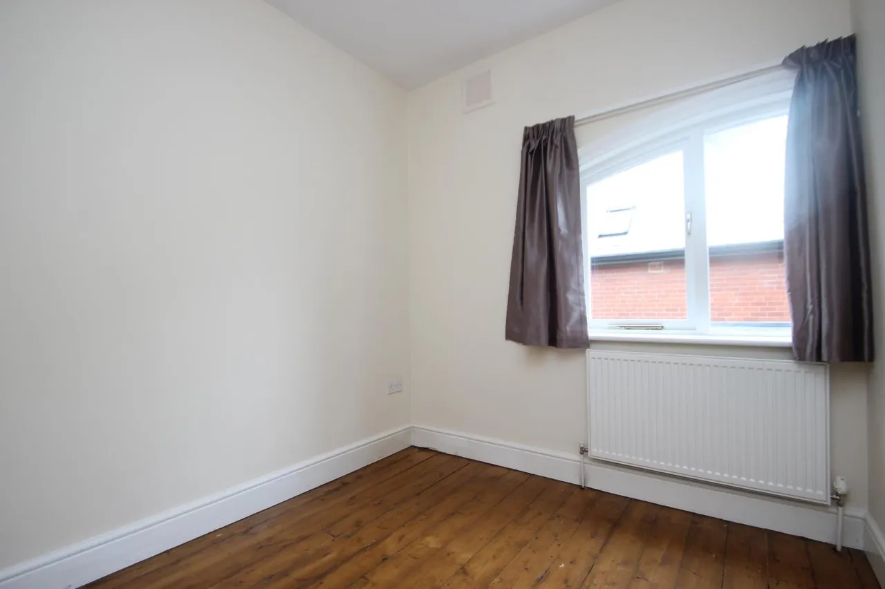 Lidgett Park Avenue, Leeds, LS8, photo 11