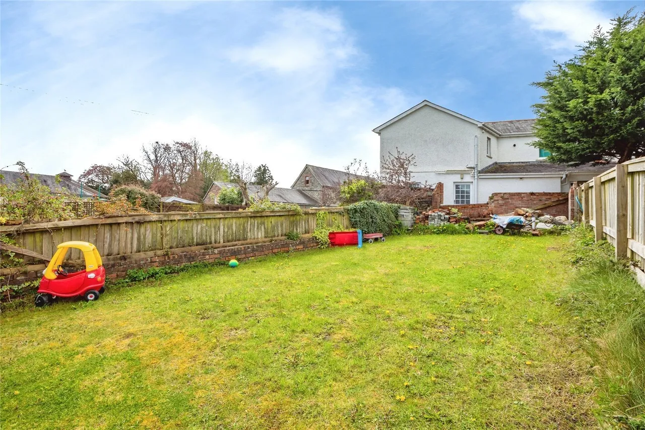 Crescent Road, Llandeilo, SA19, photo 34