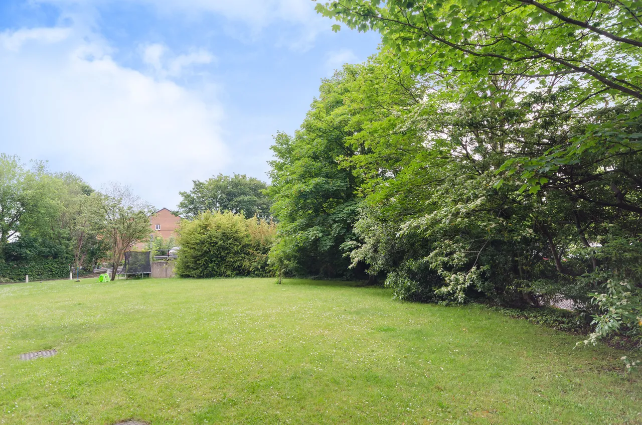 Surbiton, KT6, photo 9