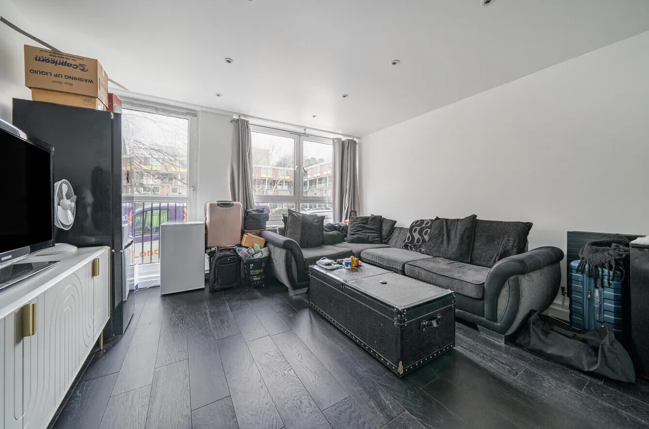 Compton Close, London, photo 6