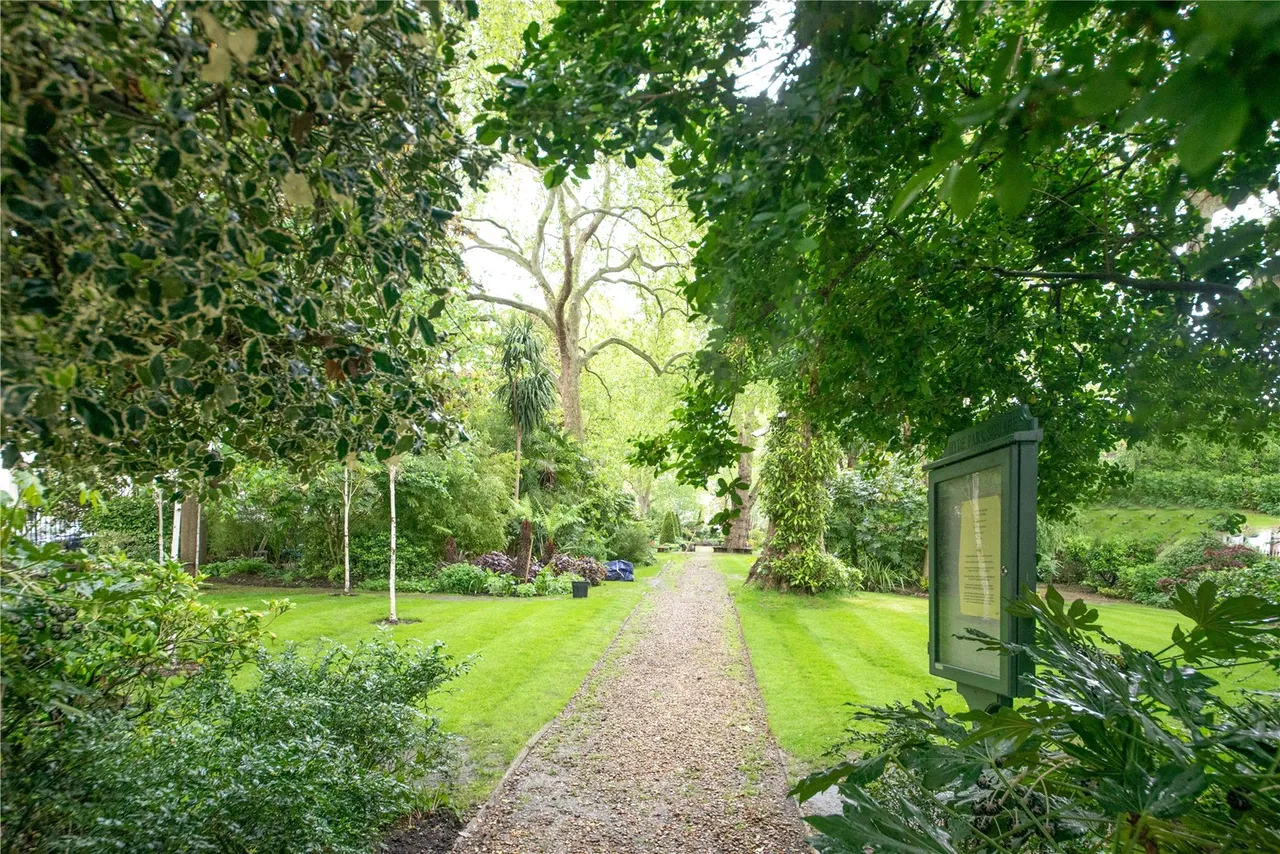 Hyde Park Square, Hyde Park, W2, photo 17