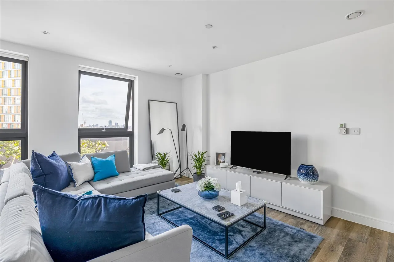 Osiers Road, London, SW18, photo 4