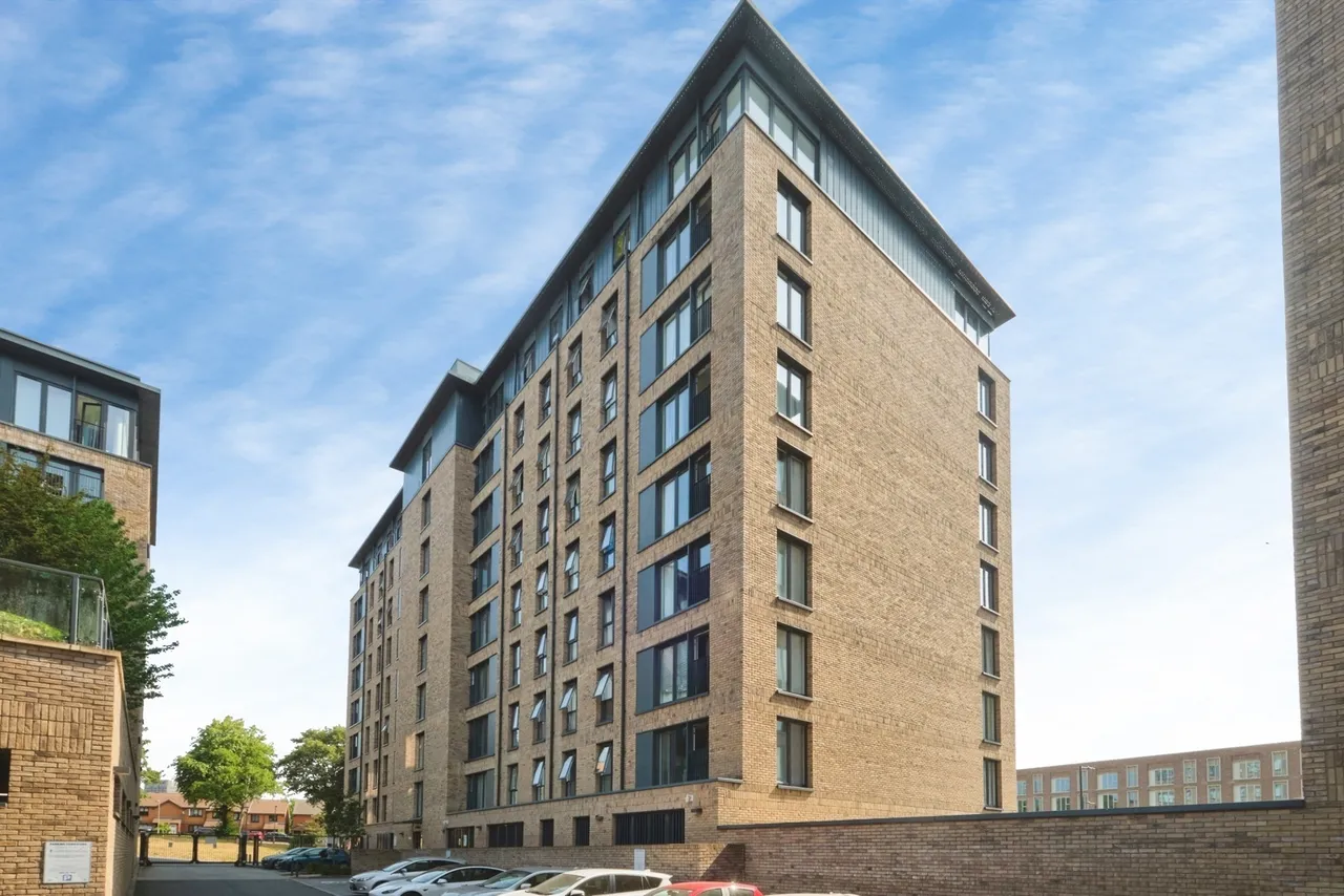 2 bed flat for sale, Lexington Gardens, Birmingham, B15