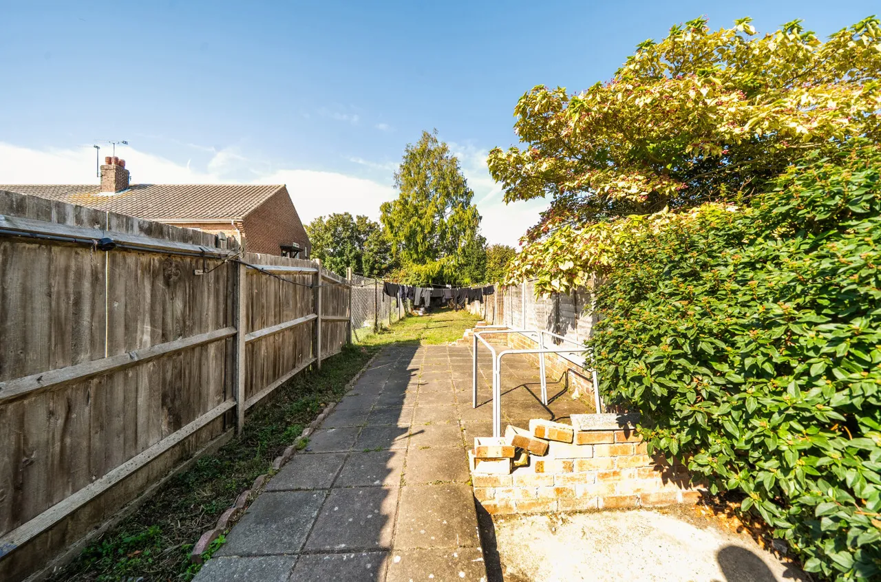 Broomfield Road, Swanscombe, DA10, photo 6